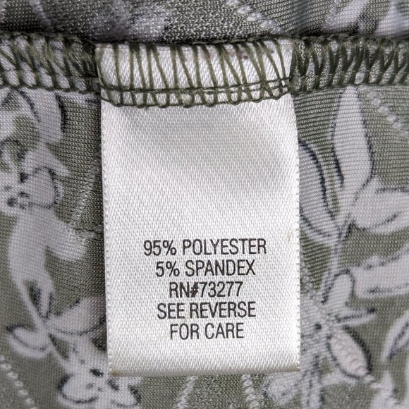 Croft & Barrow* Women's Short Sleeve V-Neck‎ Curved Hem Pleated Front Blouse~ 1X - Picture 6 of 11